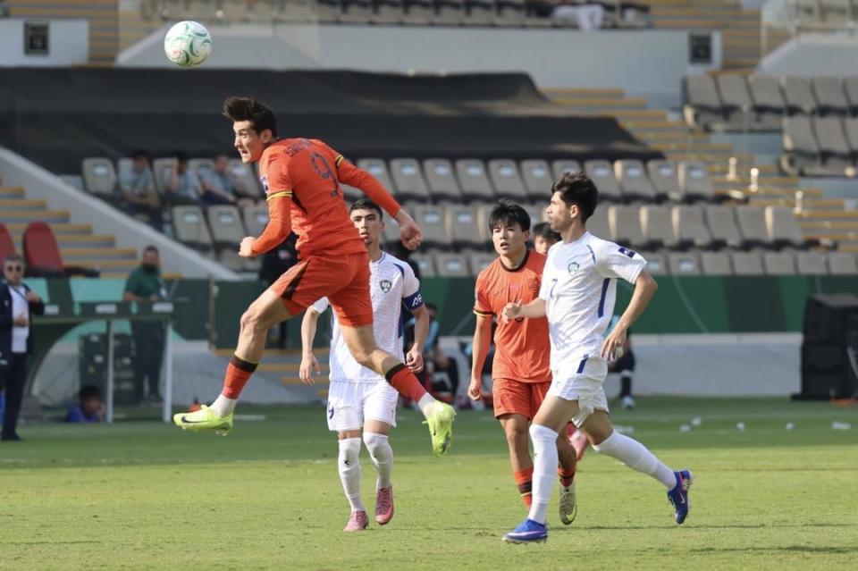 开云平台-重磅官宣！人民日报预热+足协聘任，国足主帅坦言与日本差距悬殊