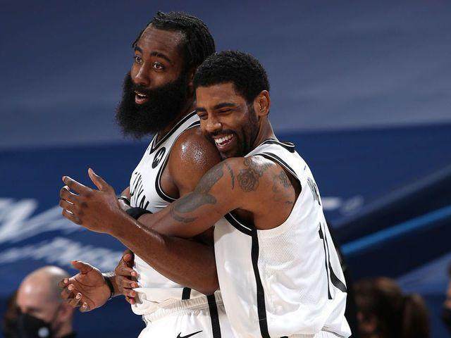 kaiyun-【观察】新季将至 哪些球员能够拿到提前续约合同？